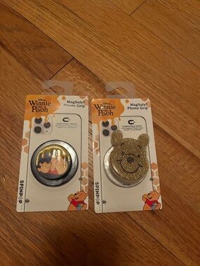 Disney Winnie the Pooh MagSafe Grips in Black & Gold price firm
